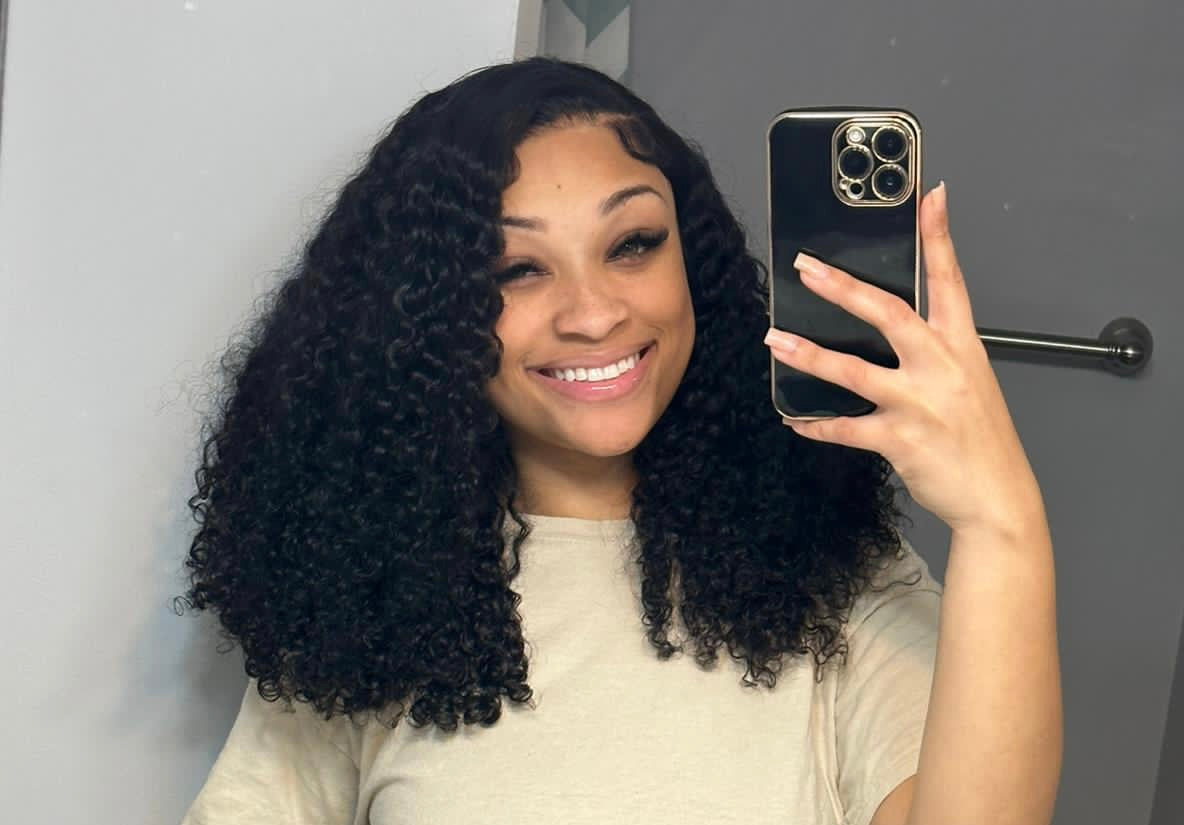 Dominican curly bundles -foreign strandz 